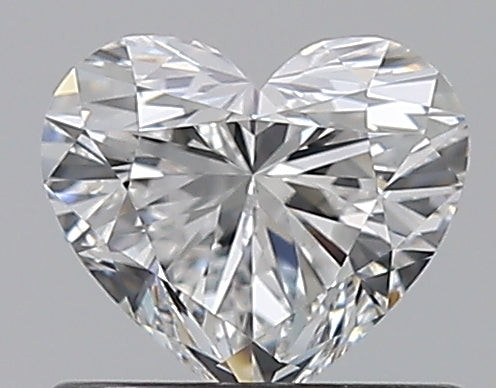 0.67CT HEART VS1 E WH