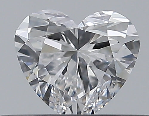 0.32CT HEART VS2 D WH