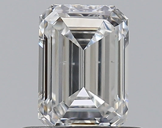 0.59CT EMERALD SI1 E WH