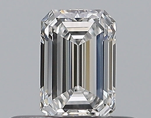 0.31CT EMERALD IF E WH