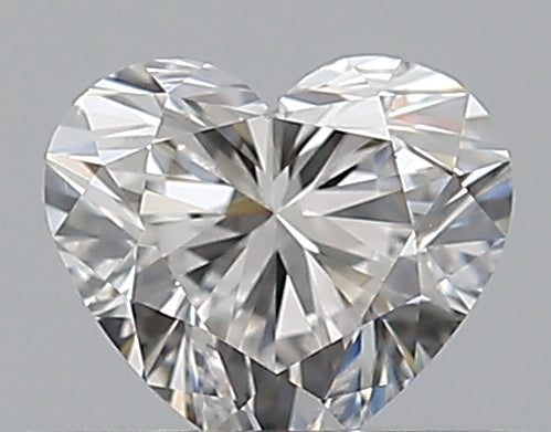 0.30CT HEART VS2 E WH