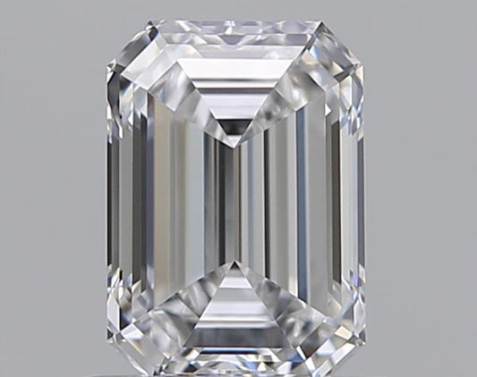 0.66CT EMERALD IF D WH