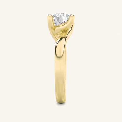 1.5CT Round Cut Lab Grown Diamond Engagement Ring