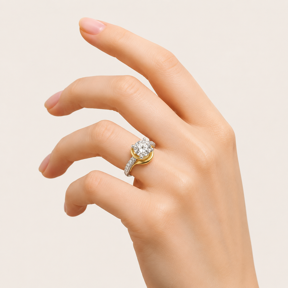 2CT Round Cut Lab Grown Diamond Ring