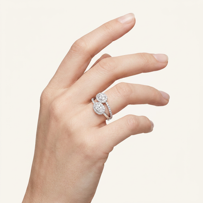1.00 CT Oval Cut Lab Grown Diamond Accented Toi et Moi Ring