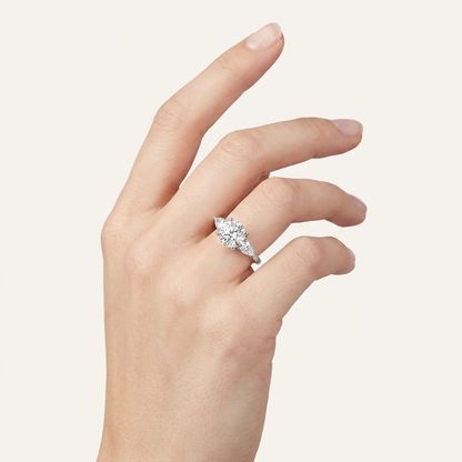 3.80CT Round Cut Diamond Diamond Three stone Ring